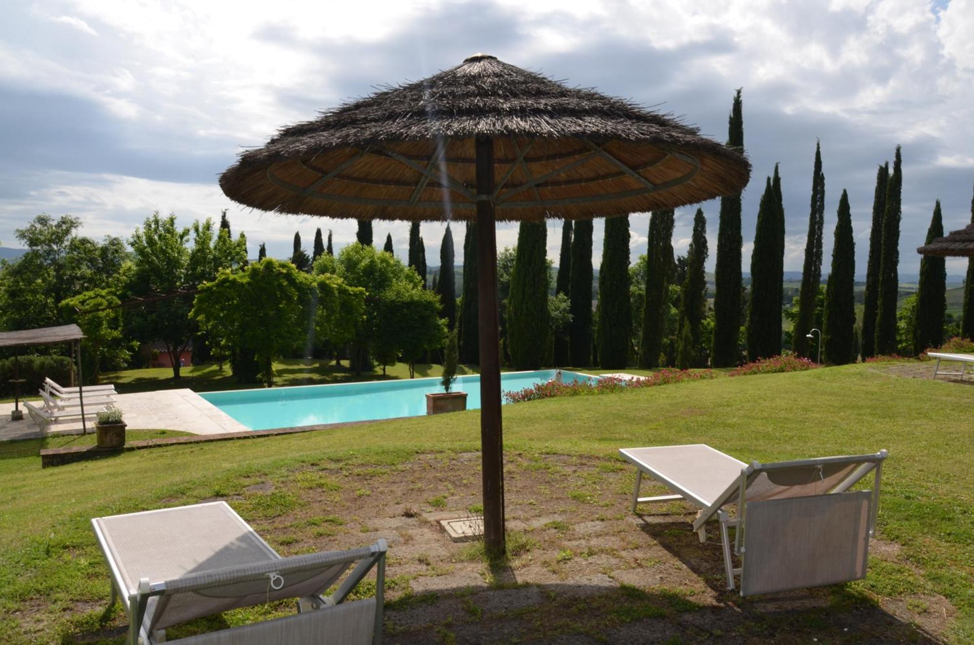 Agriturismo Sant'Alfredo 몬테로니다르비아 외부 사진