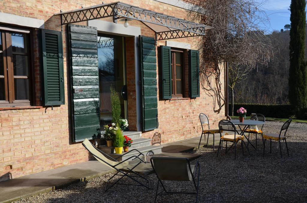 Agriturismo Sant'Alfredo 몬테로니다르비아 외부 사진