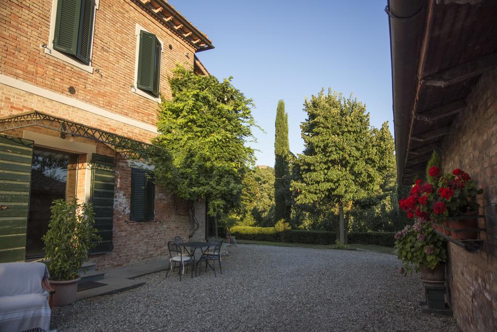 Agriturismo Sant'Alfredo 몬테로니다르비아 외부 사진