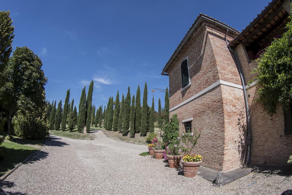Agriturismo Sant'Alfredo 몬테로니다르비아 외부 사진