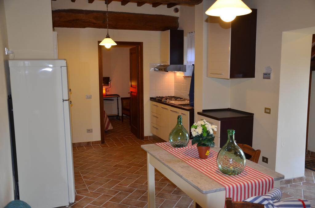 Agriturismo Sant'Alfredo 몬테로니다르비아 외부 사진
