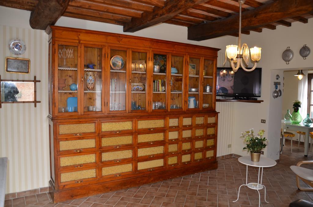 Agriturismo Sant'Alfredo 몬테로니다르비아 외부 사진